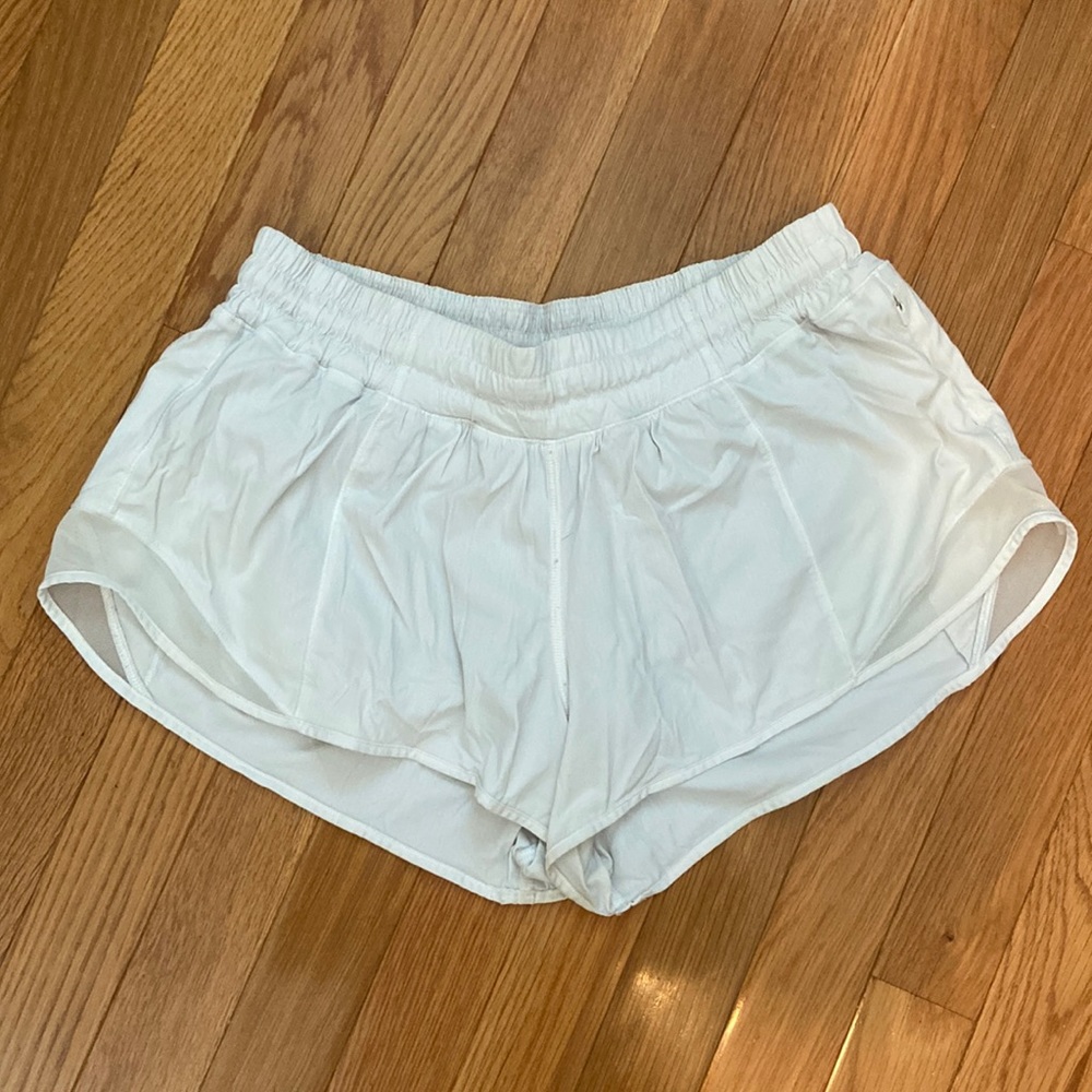 Lululemon Hotty Hot Short 2.5” Low-rise